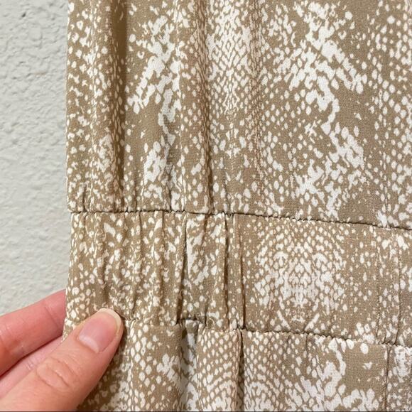 Juicy Couture Sleeveless Python Print Cinched Waist Jumpsuit Womens S Casual - Picture 6 of 12